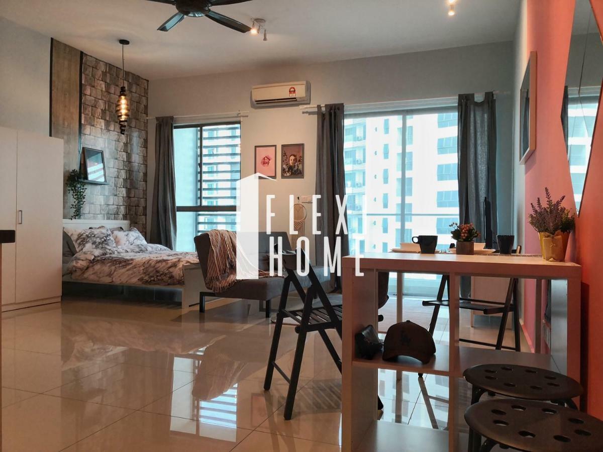 Colour-Theme Designed, Private Studio Home, Cybersquare 27B Cyberjaya, Flexihome-My מראה חיצוני תמונה